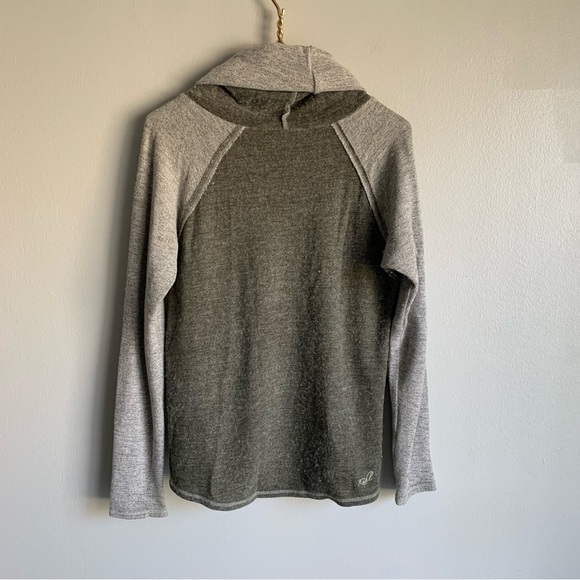 KUHL women’s wool blend nova cowl neck sweater olive green size medium - Picture 3 of 9